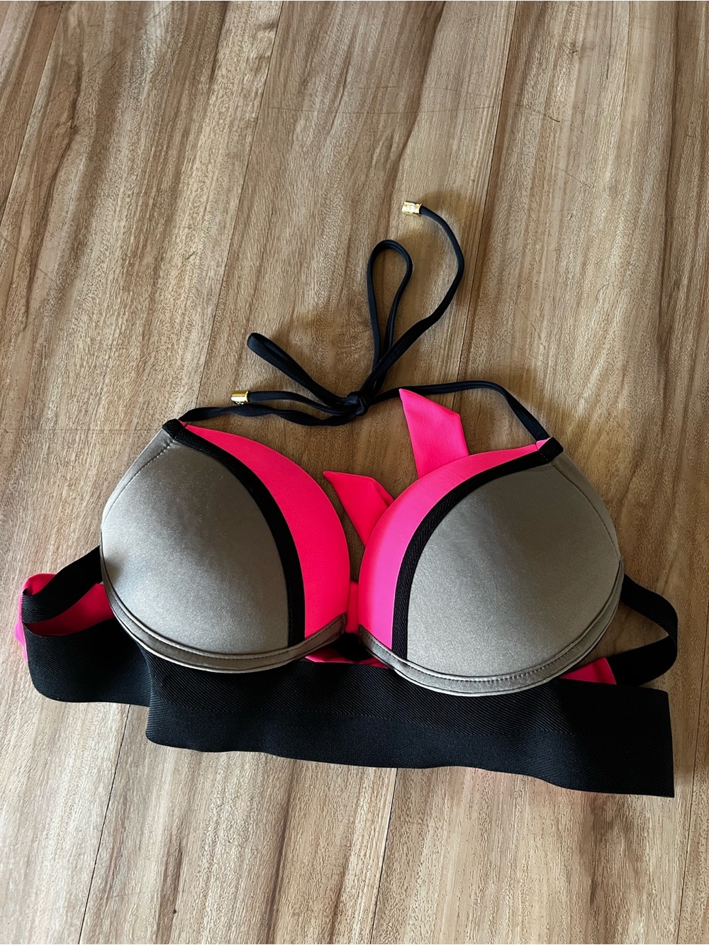 Beach Bunny Bronze Hot Pink, Gray & Black Colorblock Padded Bikini Top Size M